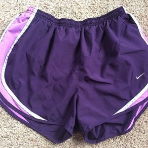 Women's Dri-FIT Tempo Running Shorts: dark purple/lavender
